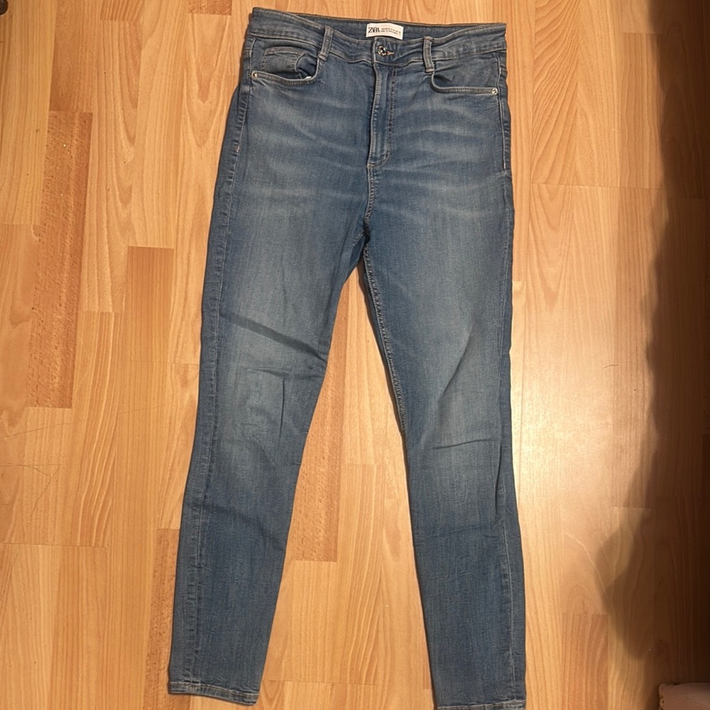 Zara Classic Blue Denim Jeans